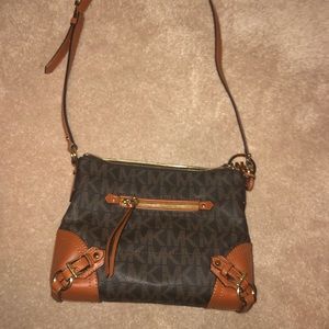 Michael Kors cross body purse